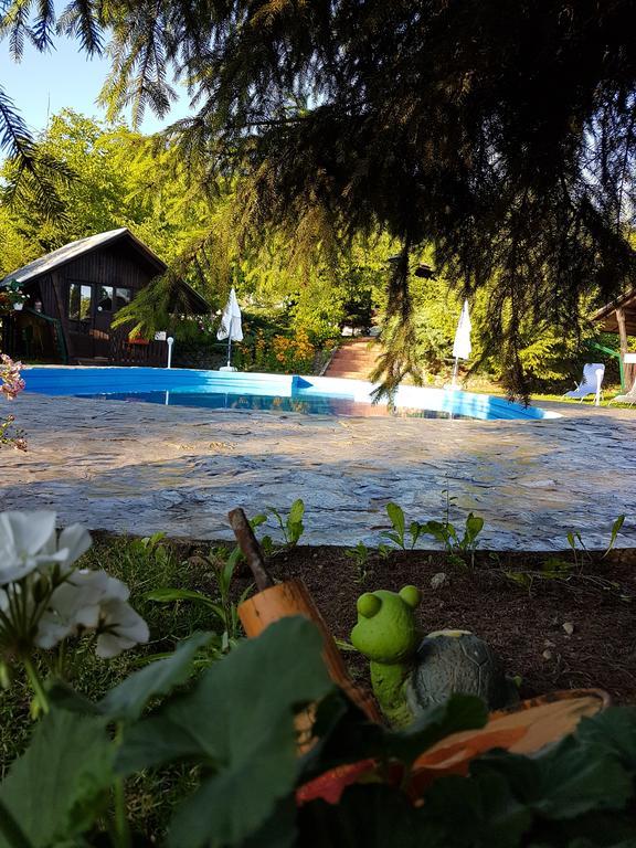 Camping Robinson Country Club Oradea Exterior foto